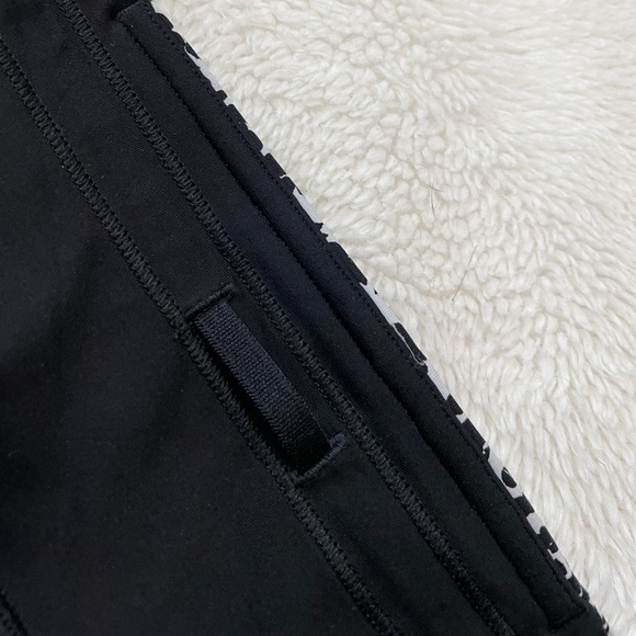 LULULEMON Run Times II Short - Picture 6 of 14